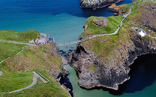 Carrick a Rede Rope Bridge